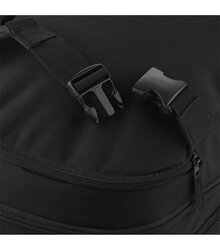 BagBase_Old-School-Boardpack_BG853-Black-front-clip