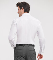 Russell_Mens-Long-Sleeve-Tailored-Ultimate-Non-Iron-Shirt_958M_0R958M030_Model_back